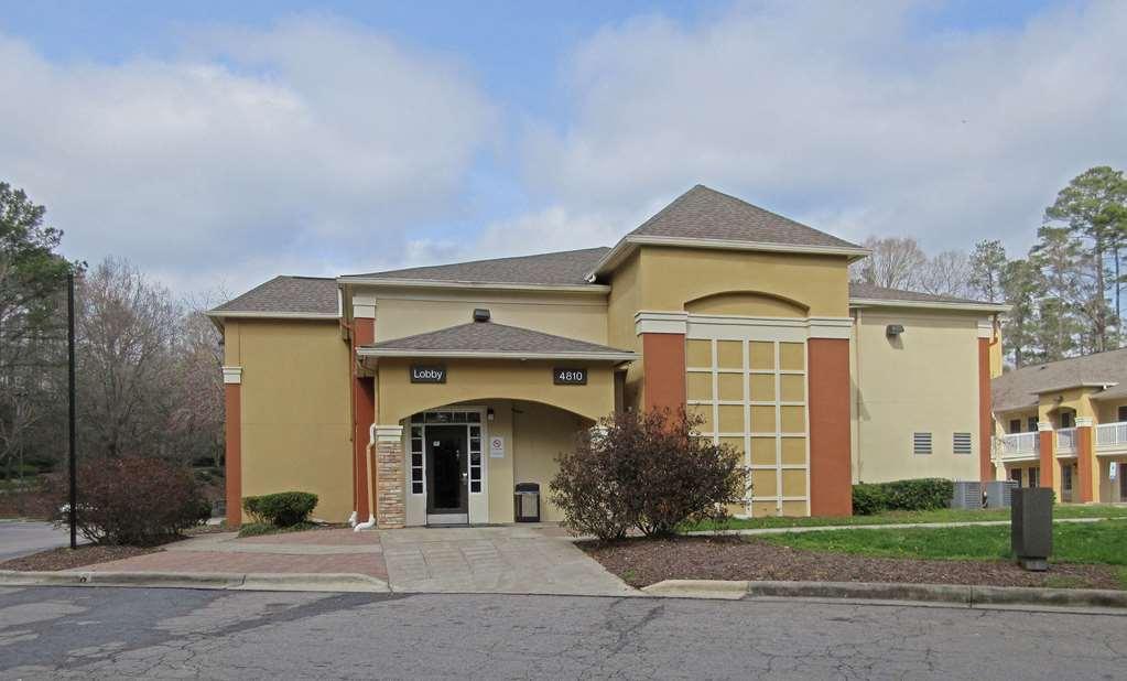 Suburban Studios Raleigh - Crabtree Valley Екстер'єр фото